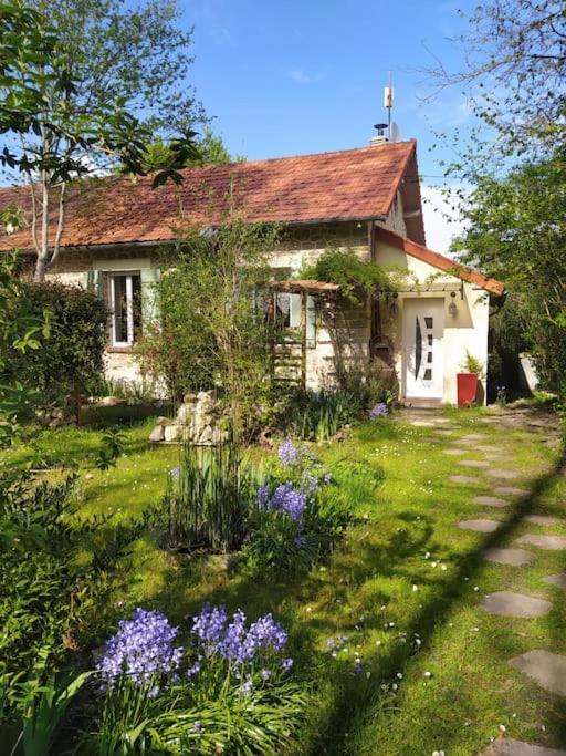 Gite Les Lilas La Genevraye Esterno foto